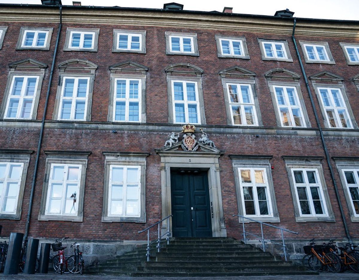 Finanslovsforhandlingerne fortsætter i Finansministeriet i København, mandag den 2. december 2019. Ifølge Ritzau har man dog forhandlet sig frem til minimumsnormeringer fra 2025. En samlet finanslov lader dog vente på sig. Foto: Niels Christian Vilmann/Ritzau Scanpix.