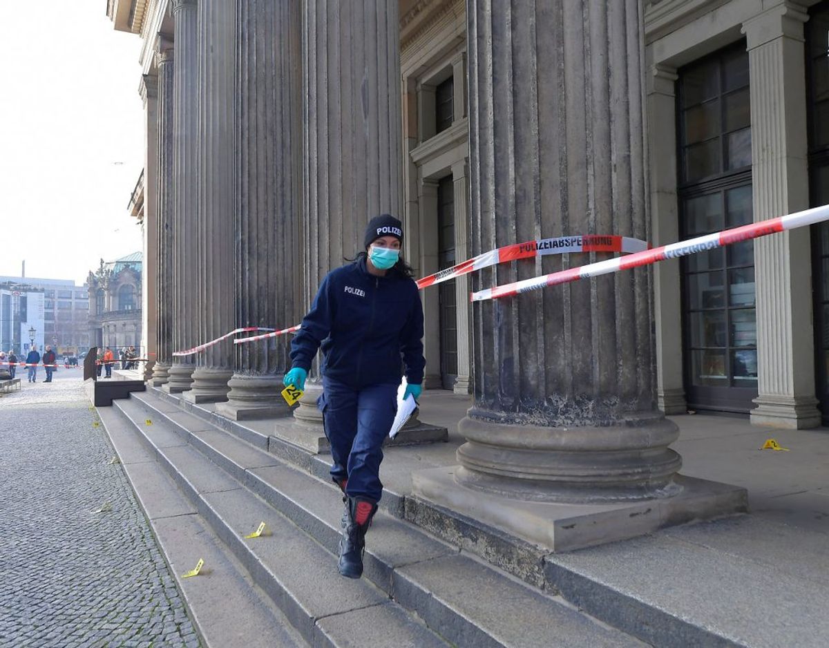 Mandag er Grüne Gewölbe, der er en del af et større kunstmuseum i Dresden blevet røvet for værdier svarende til en milliard euro. Gerningsmændene er på flugt. Foto: Scanpix