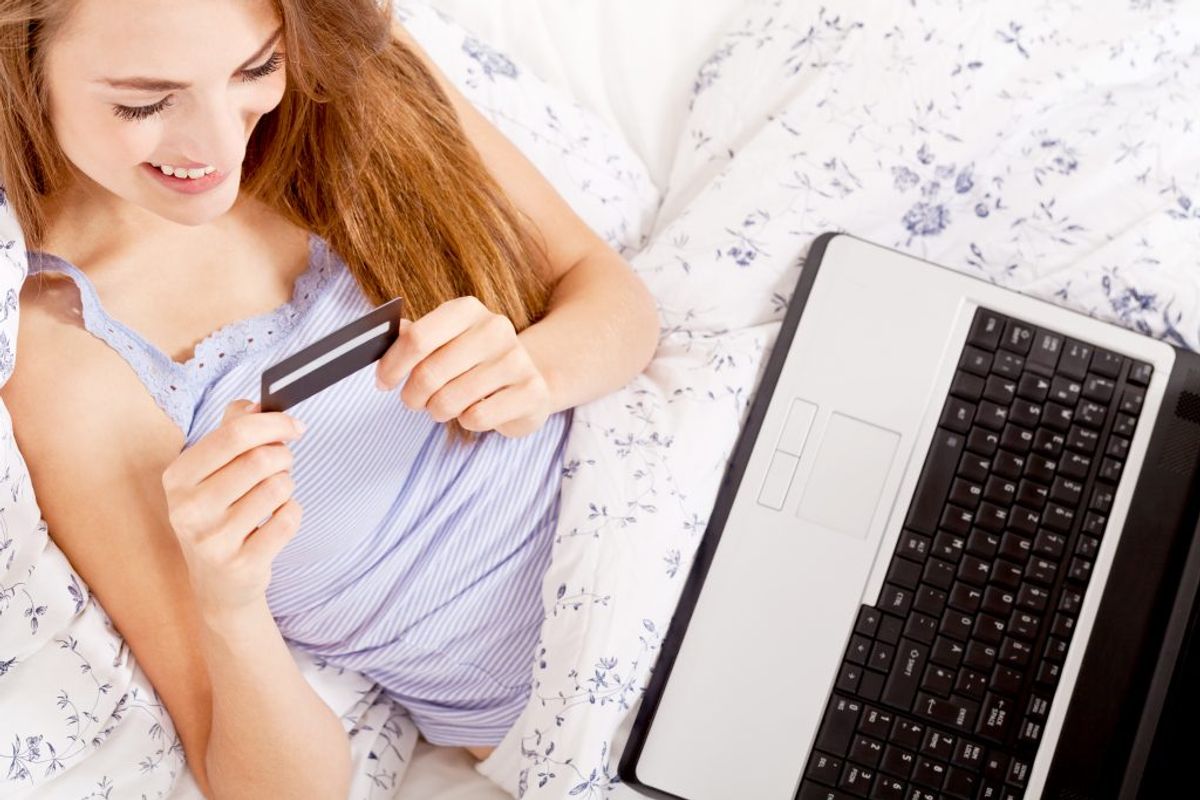 Reklamationsretten er en del af købeloven og gælder uanset, om du køber i webbutikker eller fysiske butikker. Foto: Colourbox.