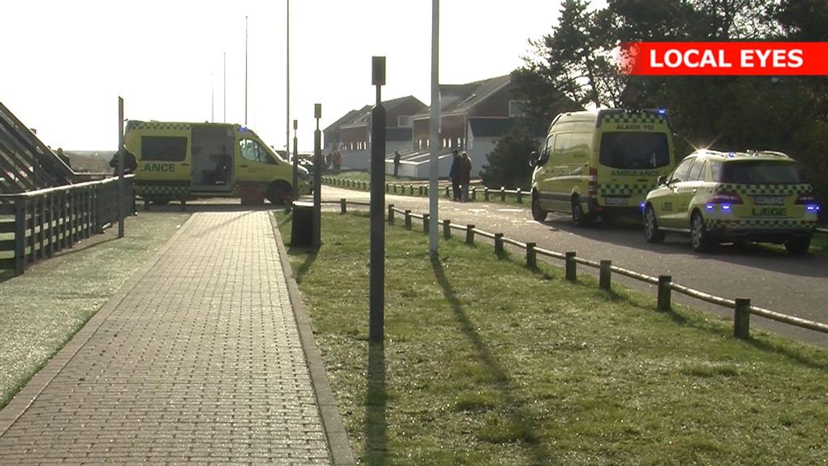 Flere måtte evakueres efter et kemikalieudslip ved en svømmehal. KLIK FOR FLERE BILLEDER FRA STEDET. Foto: Local Eyes.
