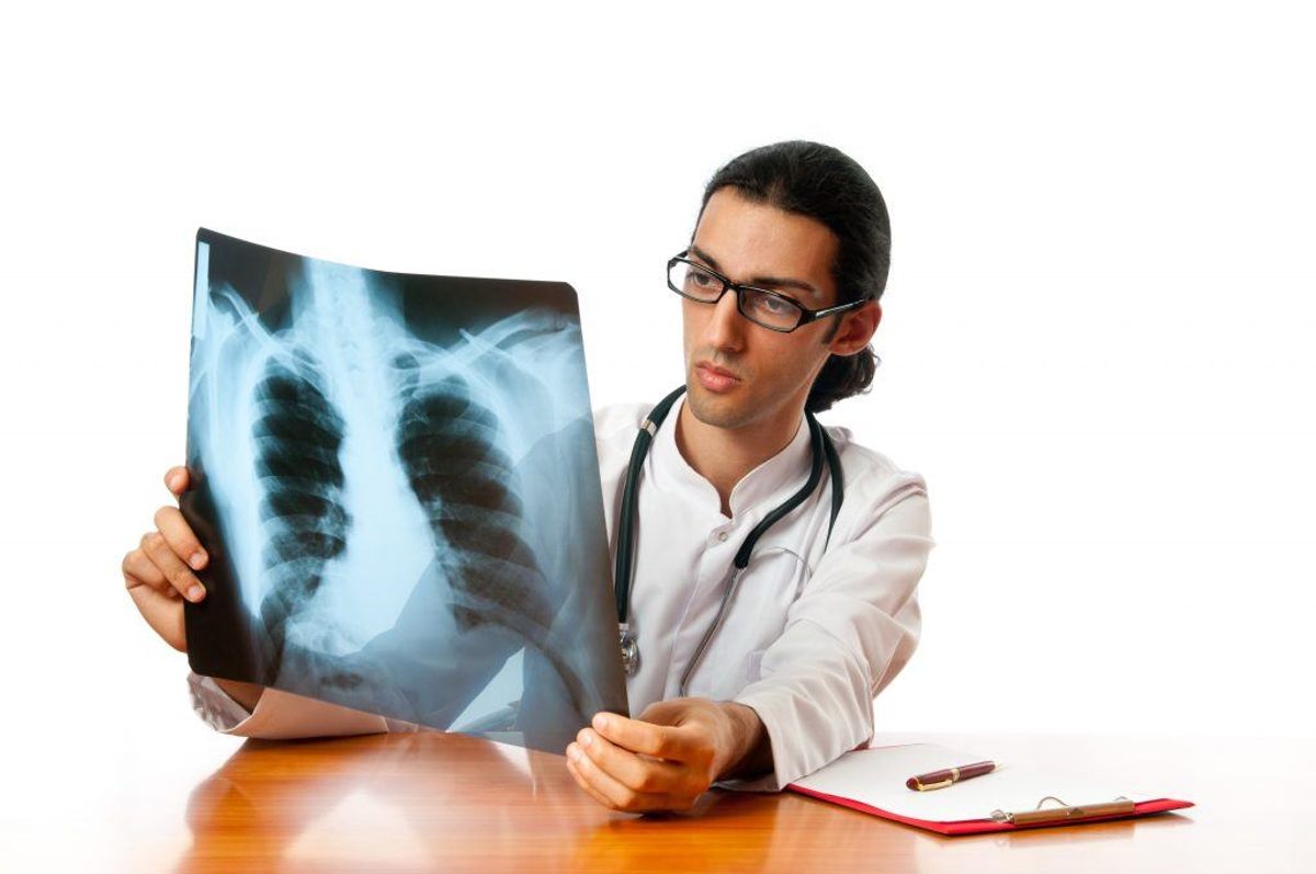 Lægerne kender ikke årsagerne til, at nogle mennesker rammes kræft i knoglemarven – også kendt som myelomatose. KLIK VIDERE OG SE DE MEST ALMINDELIGE SYMPTOMER PÅ KNOGLEMARVSKRÆFT. Arkivfoto.