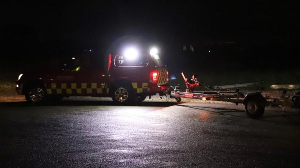 En søn havde ikke hørt fra sin far, der var sejlet ud i en jolle. Han slog derfor alarm. KLIK for flere billeder. Foto: Presse-fotos.