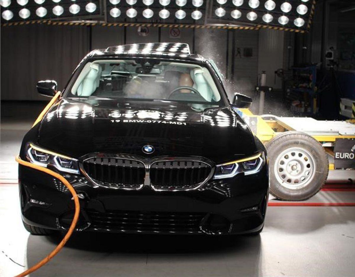 BMW 3-serie: 5 Euro NCAP-stjerner. Foto: FDM.