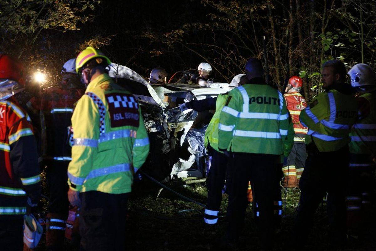 Politi, ambulance og redning er massivt til stede. KLIK VIDERE FOR FLERE BILLEDER. Foto: Presse-fotos.dk