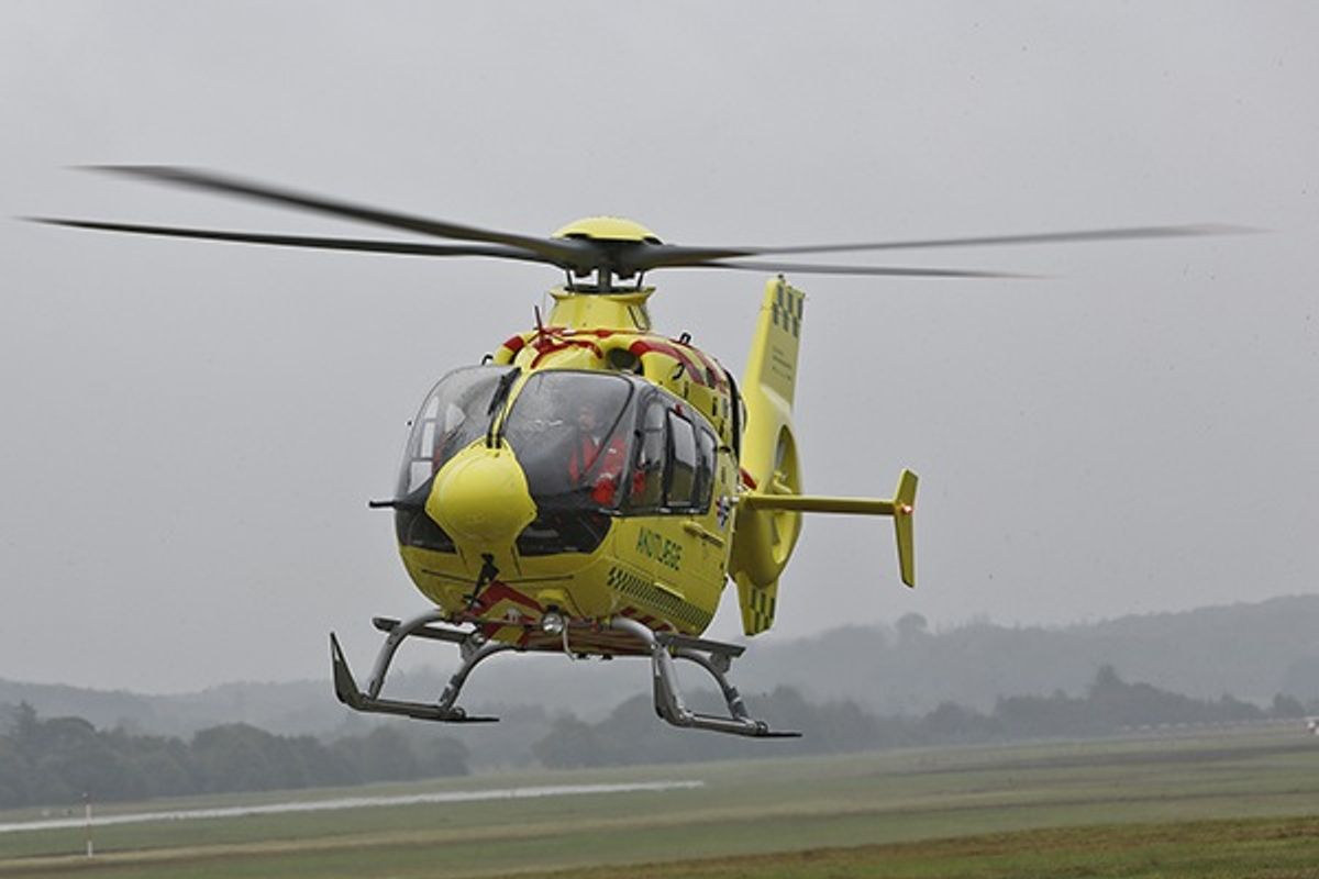 Manden blev hentet af en lægehelikopter. Arkivfoto: René Lind Gammelmark.