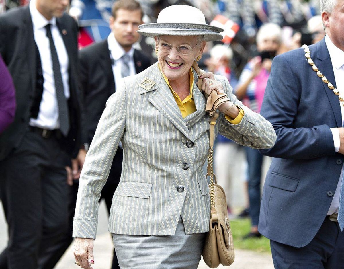 Dronning Margrethe skal afsløre en tre meter høj bronzestatue af den danske helt Bernhard Arp Sindberg. Statuen skal rejses i Mindeparken i Aarhus. Klik videre og se flere billeder. Foto: Scanpix