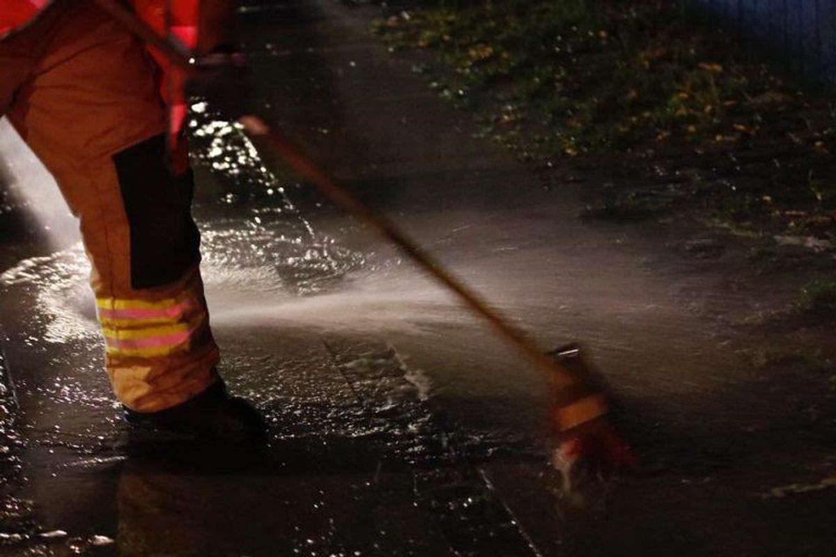 En 15-årig dreng er stukket tre gange med en kniv. KLIK for flere billeder. Foto: Presse-fotos.dk.