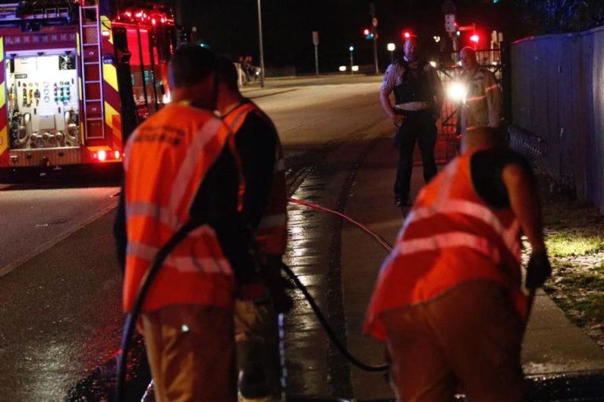 En 15-årig dreng er stukket tre gange med en kniv. KLIK for flere billeder. Foto: Presse-fotos.dk.
