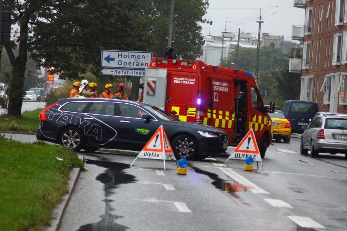 Politi og redning er massivt til stede. KLIK VIDERE FOR FLERE BILLEDER. Foto: Presse-fotos.dk