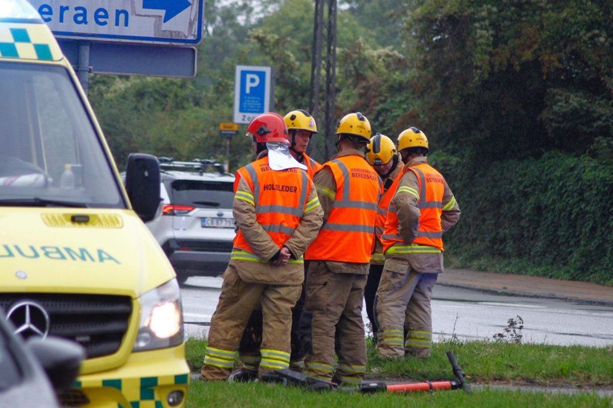 Politi og redning er massivt til stede. KLIK VIDERE FOR FLERE BILLEDER. Foto: Presse-fotos.dk