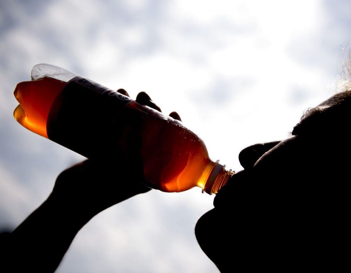 Et nyt studie har påvist, at der er en sammenhæng mellem det daglige indtag af sodavand og juice og risikoen for at få kræft. KLIK VIDERE OG SE, HVOR VOLDSOMT DIN RISIKO FOR KRÆFT STIGER. Foto: Scanpix
