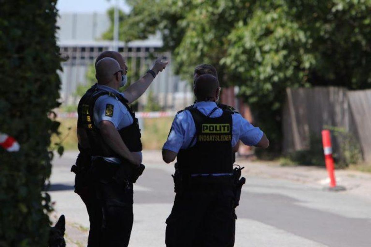 Sådan så der ud i Søborg 30. juni. Nu er en person anholdt. KLIK for flere billeder. Foto: Presse-fotos.dk.