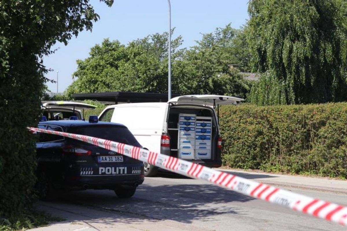 Sådan så der ud i Søborg 30. juni. Nu er en person anholdt. KLIK for flere billeder. Foto: Presse-fotos.dk.
