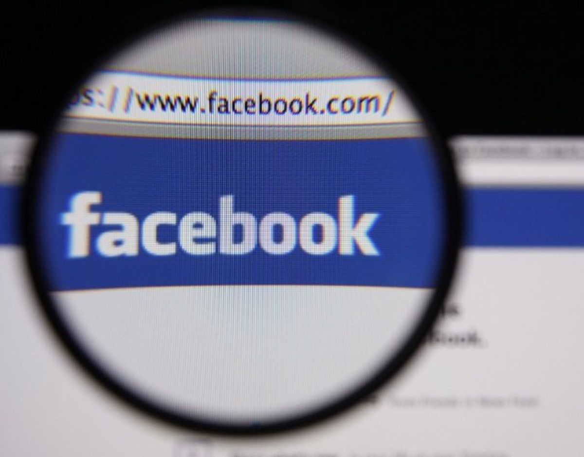 Der er grænser for, hvad man kan skrive på Facebook, før de begynder at holde øje med en.