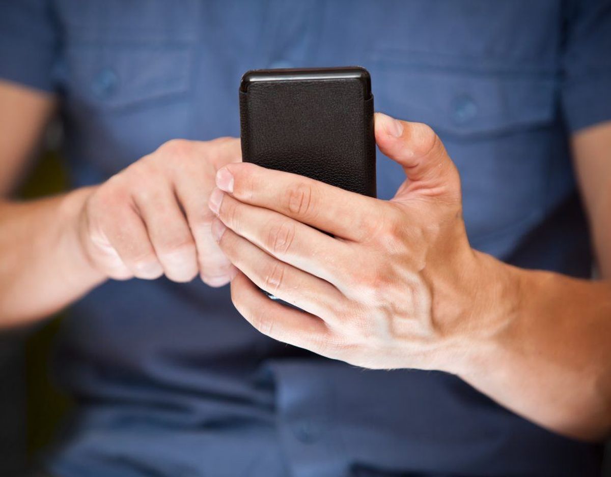 Hvis du konsekvent går på et WiFi-netværk med din telefon på samme tidspunkt flere dage om ugen, eksempelvis 0900 mandag til fredag, går Google ud fra, at det er der, du arbejder. Arkivfoto.