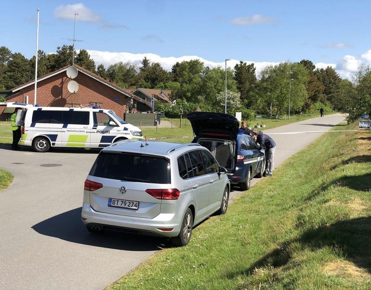 Politiet efterforsker en brand på Bytoften i Blåvand. Foto: John Randeris/Ritzau Scanpix