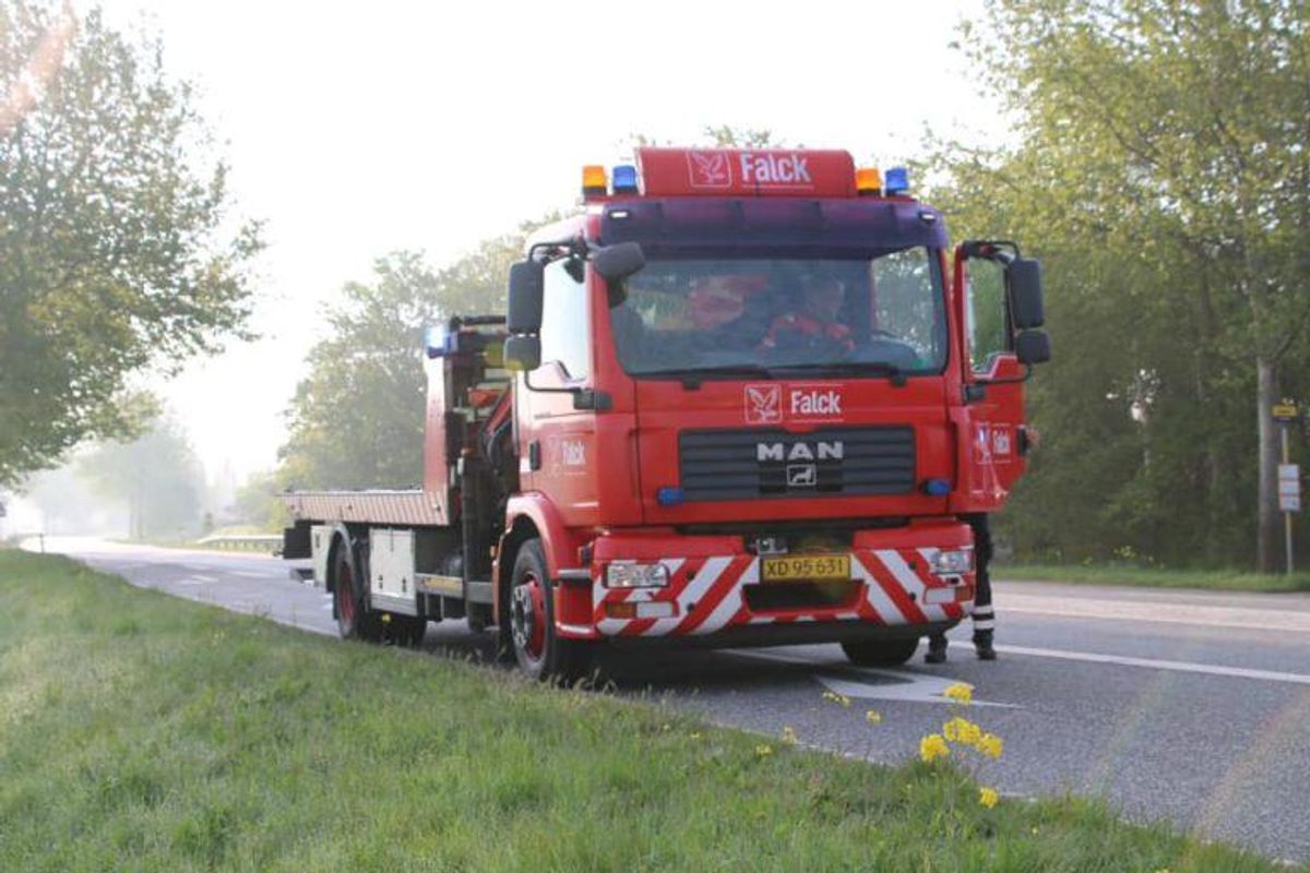 En alvorlig ulykke ved Slangerup har spærret en hovedvej i begge retninger. KLIK for mere info. Foto: Presse-fotos.