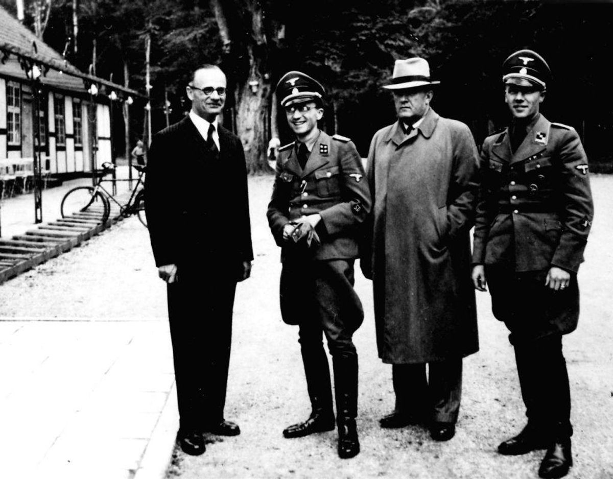 Hofjægermester Jørgen Sehested fik frataget sin titel i 1945. Hvorfor? Han blev dømt for at være landsforrædder under krigen, hvor han var lidt for vild med nazisterne. (Foto: Scanpix)