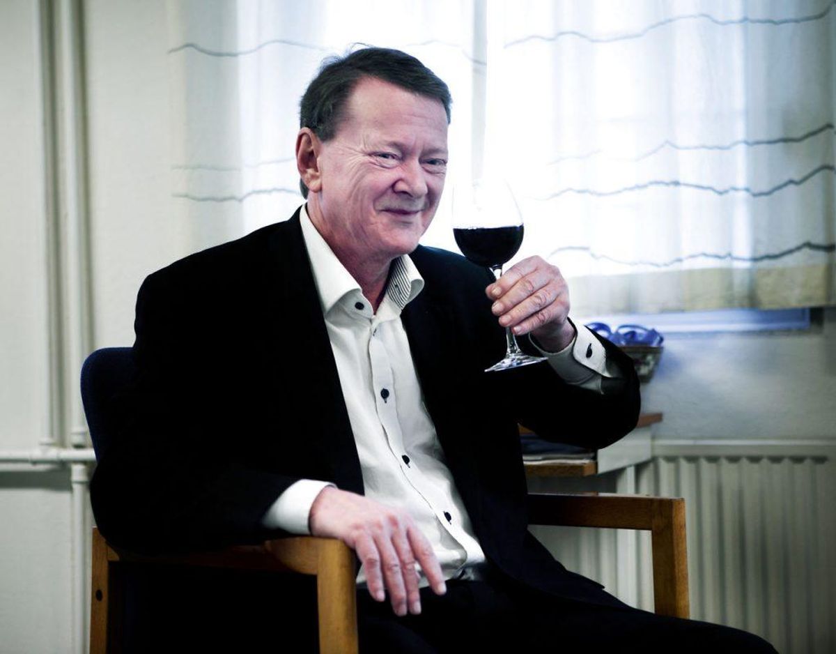 Claus Hede Nielsen er blevet centrum i en besynderlig historie om at være gift med en kvinde, han ikke har set siden 80’erne. Billedet her er fra 2013, da Hede Nielsen fejrede at være blevet retmæssig tilkendt millioner fra familiefonden. Arkivfoto: Scanpix
