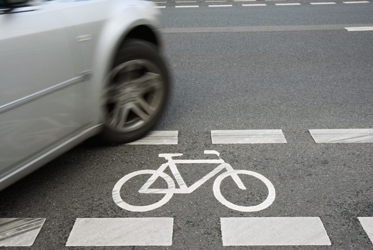 Nyt tiltag skal sikre bedre udsyn og opmærksomhed på udfordringer og forankørende som for eksempel cyklister. Foto: Scanpix