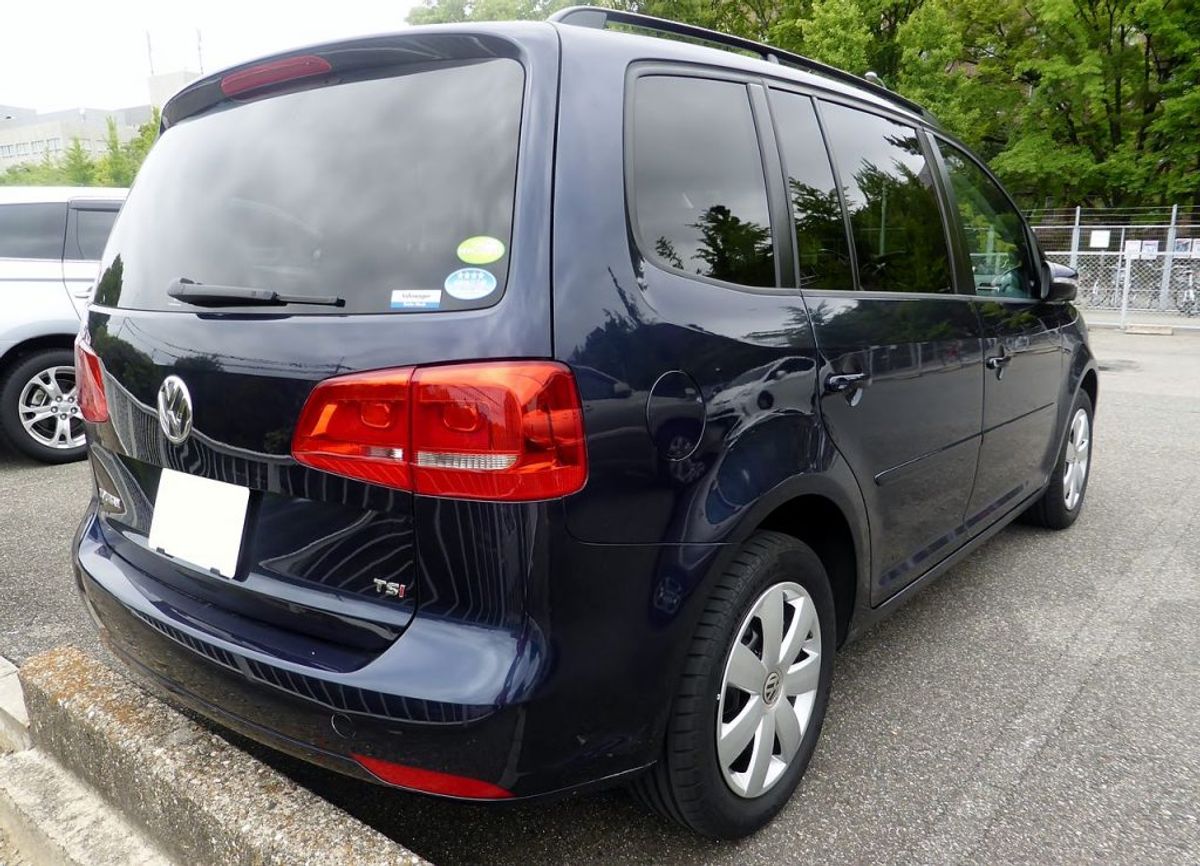 En Touran Comfortline 1.6 TDI stiger med 19.200 kroner. (Foto: Wikimedia Commons)