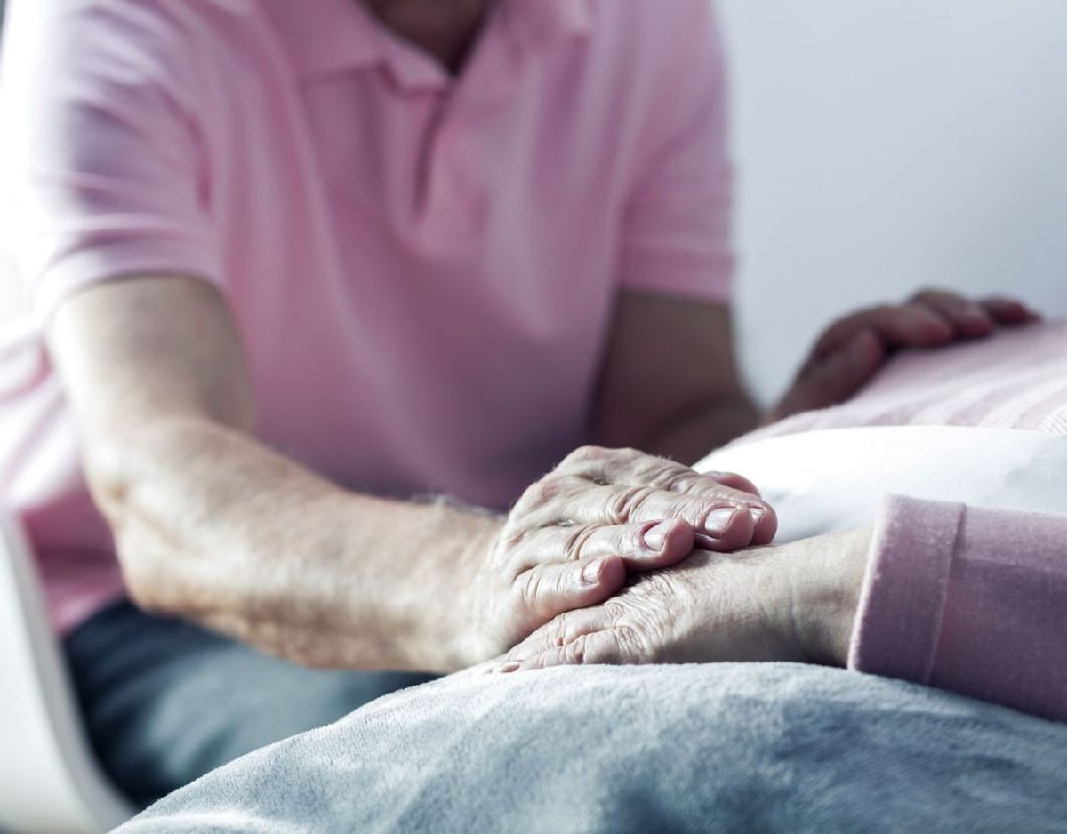 Mellem 1000 og 2000 dør årligt af influenza. Den sygdom er i øjeblikket i ekstremt udbrud i Danmark. Se, hvordan du bliver smittet, ved at bladre dig gennem galleriet her. Så er det nemlig lettere at undgå det. Fotos: Scanpix
