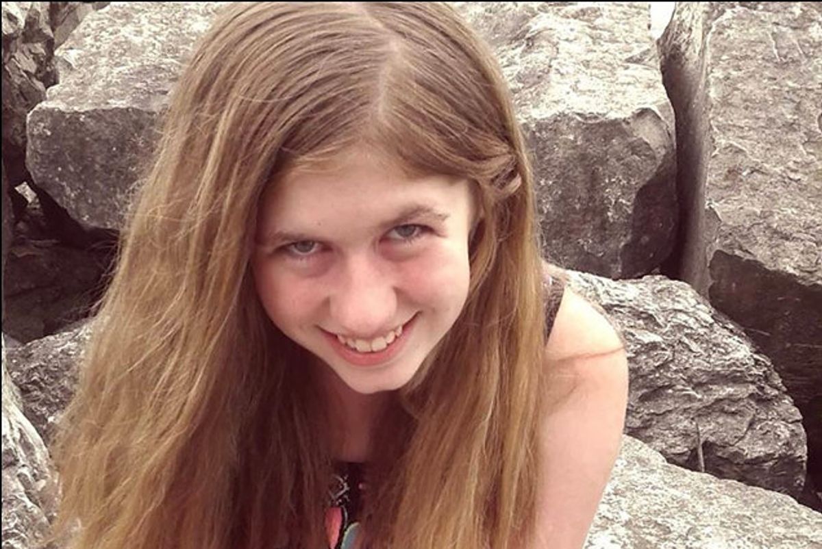 I forbindelse med eftersøgningen af Jayme Closs udsendte politiet i hendes hjemby Barron dette billede af hende. Nu er hun fundet igen. Se flere billeder her i galleriet.
