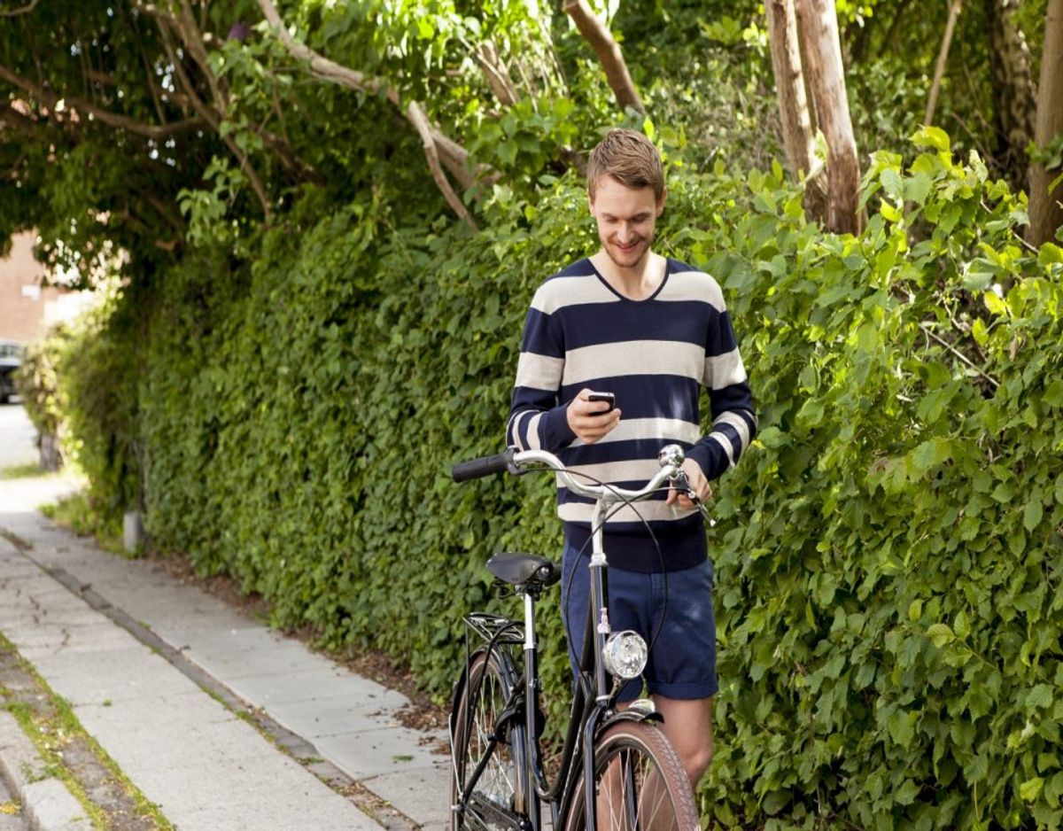 Det er sæson for cykellygter. Og der er mange ting, du skal huske. KLIK FOR AT SE DE (STRENGE) REGLER FOR LYS PÅ CYKLEN
Foto: Colourbox