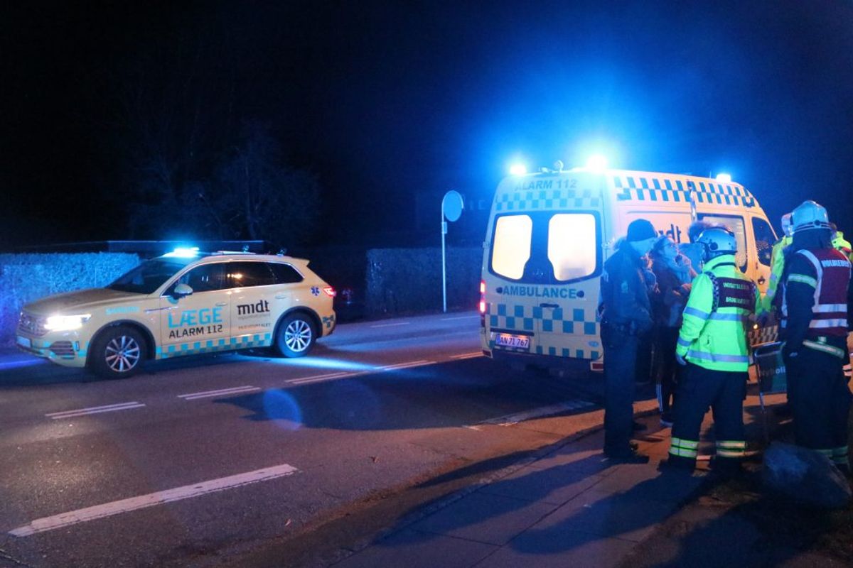 Der måtte iværksættes en større redningsaktion på kollegiet. KLIK FOR FLERE BILLEDER. (Foto: Øxenholt Foto)