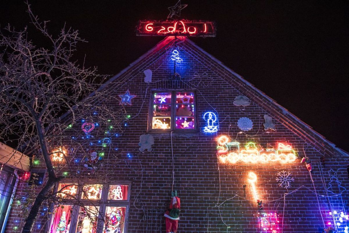 Jeppe Guldbrandsens hus er dækket med 250.000 dioder i Karise på Sydsjælland, tirsdag den 11. december 2018. KLIK VIDERE og se det imponerende julepynt. (Foto: Mads Claus Rasmussen/Ritzau Scanpix)