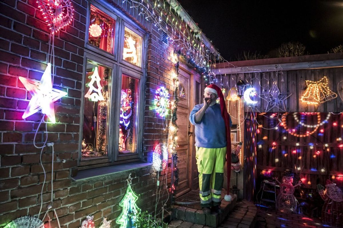 Jeppe Guldbrandsens hus er dækket med 250.000 dioder i Karise på Sydsjælland, tirsdag den 11. december 2018. KLIK VIDERE og se det imponerende julepynt. (Foto: Mads Claus Rasmussen/Ritzau Scanpix)