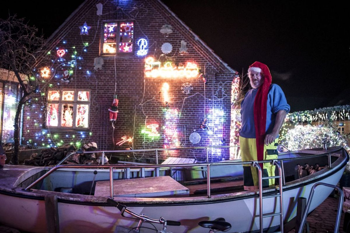 Jeppe Guldbrandsens hus er dækket med 250.000 dioder i Karise på Sydsjælland, tirsdag den 11. december 2018. KLIK VIDERE og se det imponerende julepynt. (Foto: Mads Claus Rasmussen/Ritzau Scanpix)
