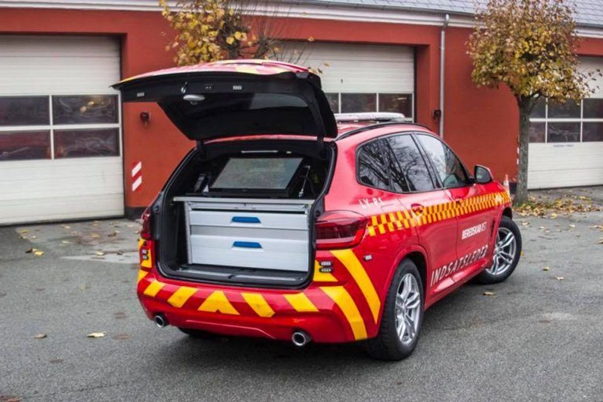 Sådan ser de ud, de nye indsatslederbiler: BMW X3, xdrive 30d. KLIK for flere billeder – fra ud- og indvendig. Foto: Beredskab Øst.