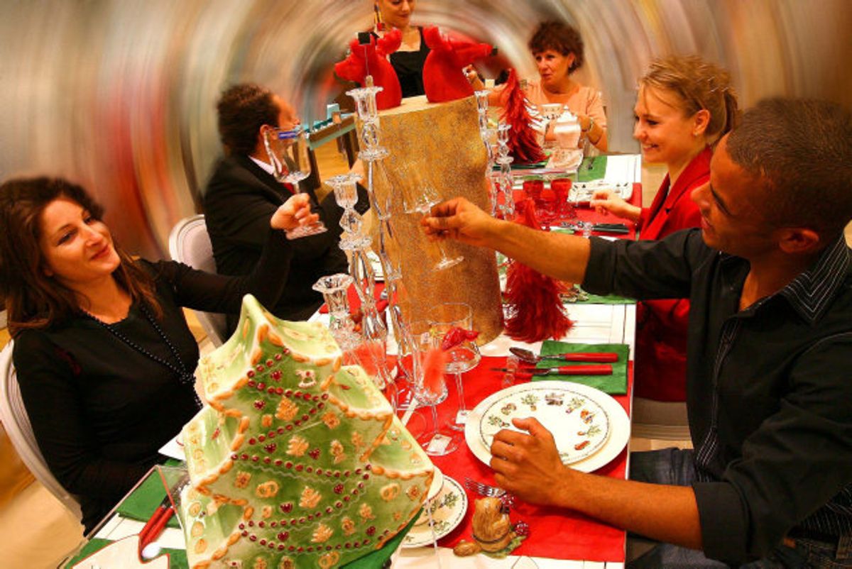 At du har fået for meget snaps, er ikke en undskyldning, når det gælder firmajulefrokosten. Det du siger og gør, gælder også om mandagen. KLIK VIDERE OG SE, HVORDAN DU KAN REGNE UD, HVORNÅR DU KAN KØRE BIL IGEN EFTER EN JULEFROKOST. (Modelfoto) Foto: Colourbox/free