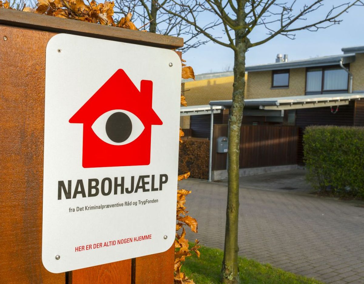 1. Aftal Nabohjælp. Det kan I selv gøre indbyrdes, men I kan også tilmelde jer det faste program.