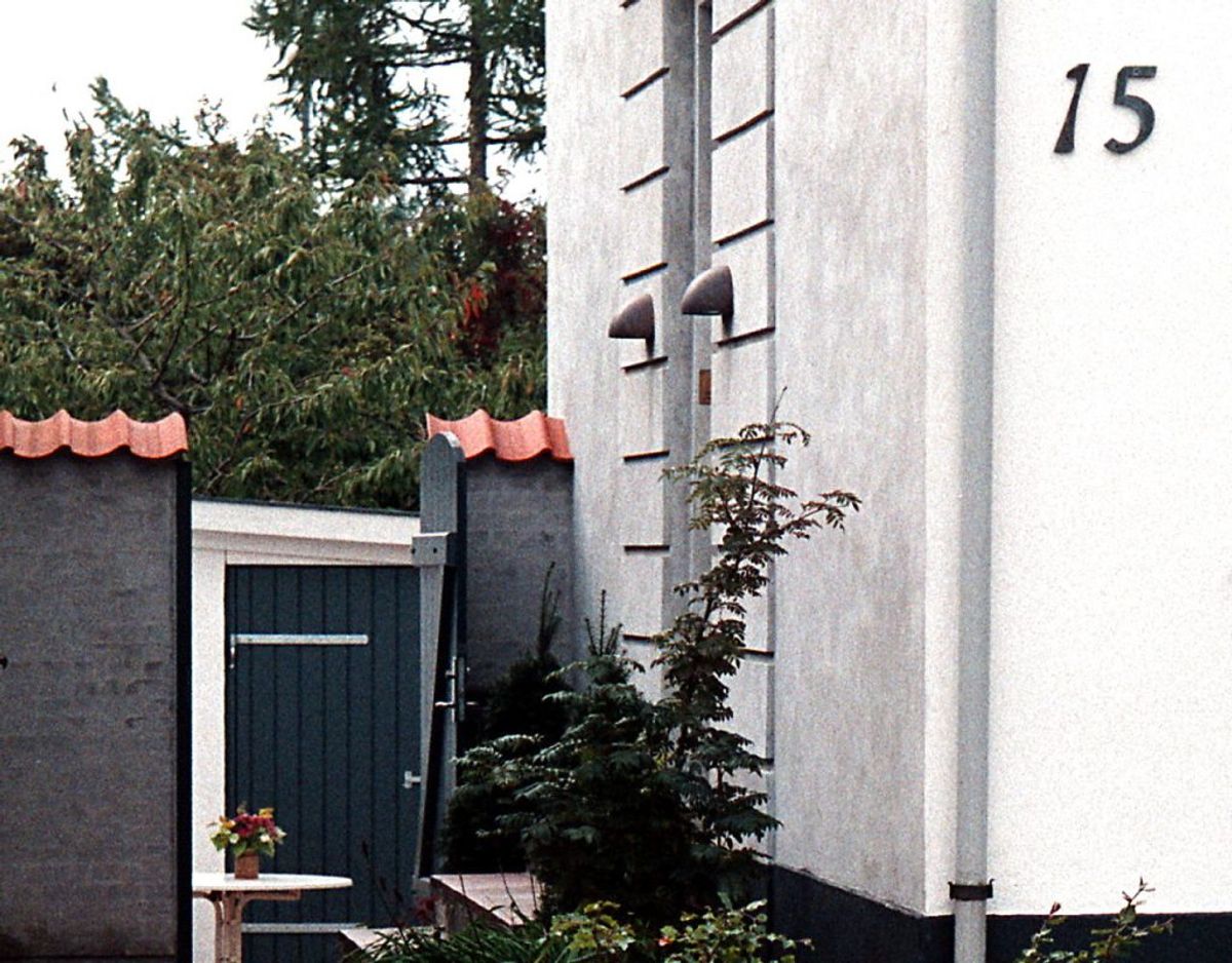 2. Sørg for lys med bevægelsessensorer omkring huset.