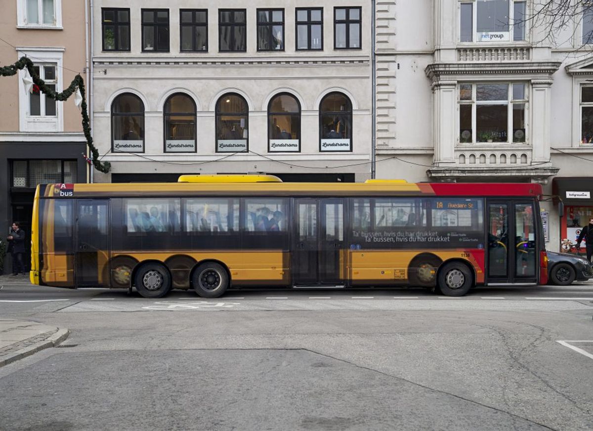 Sådan ‘ser’ den ud, den slørede bus. Foto: &Co og Rådet for Sikker Trafik