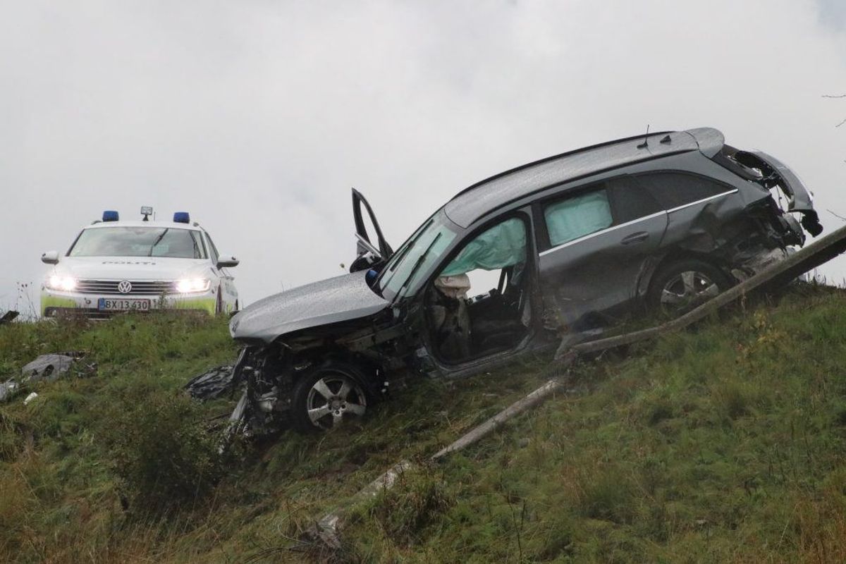 Så voldsomt så det ud 7. september, da betjenten blev dræbt. Nu er der samlet ind til hans efterladte. KLIK for flere billeder. Foto: Øxenholt Foto.