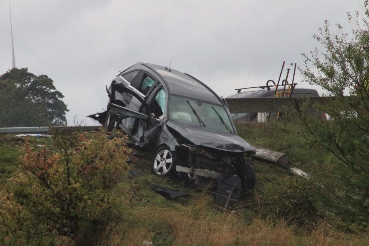 Så voldsomt så det ud 7. september, da betjenten blev dræbt. Nu er der samlet ind til hans efterladte. KLIK for flere billeder. Foto: Øxenholt Foto.