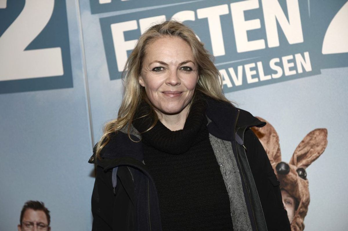 Trine Pallesen, der spiller Gaby i serien, har blandt medvirket i tredje sæson af TV-serien Forbrydelsen. Derudover har hun medvirket i spillefilmene Spies og Glistrup samt Nøgle Hus Spejl, som hun vandt en Bodil for Bedste Kvindelige Birolle for i 2016. Kilde: Danskefilm.dk