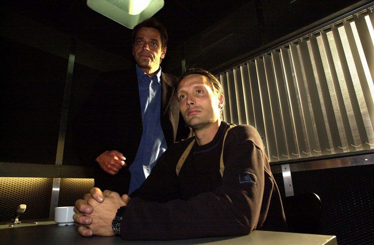 Mads Mikkelsen, der spiller Fischer i serien, er formentlig den af Rejseholdets skuespillere med størst succes. Han har blandt andet medvirket i de international film King Arthur, Casino Royale og Star Wars Rogue One. Derudover har han haft hovedrollen i den internationale serie Hannibal. Kilde: Danskefilm.dk. Foto: Scanpix