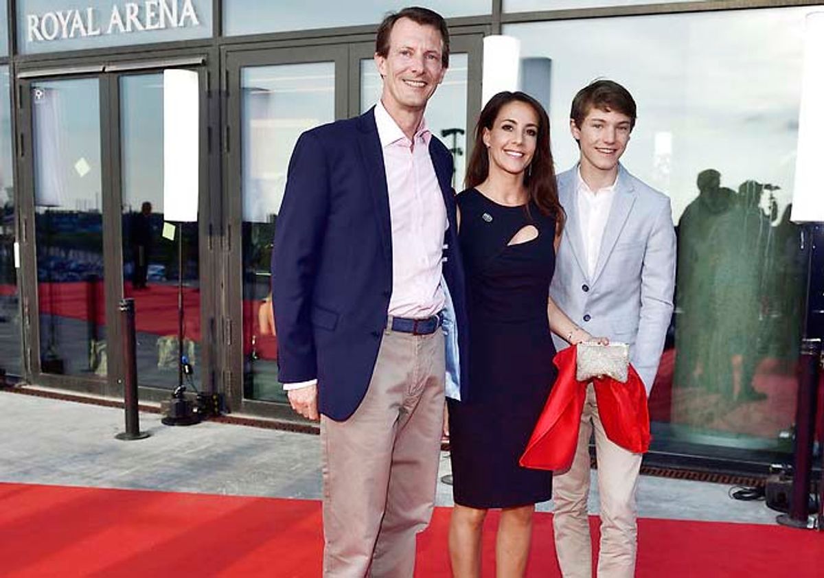 Her er det prins Joachim, prinsesse Marie og prins Nikolai til DR’s fødselsdagsshow ‘Hele Danmark fejrer Kronprinsen’ i forbindelse med kronprinsens 50-års fødselsdag i Royal Arena i København, søndag den 27. maj 2018.. (Foto: Tariq Mikkel Khan/Ritzau Scanpix)
