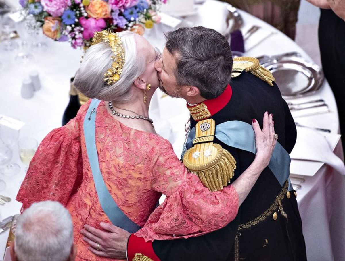 Gallataffel på Christiansborg Slot i anledning af kronprinsens 50 års fødselsdag, lørdag den 26. maj 2018. HM dronning Margrethe og Kronprins Frederik efter dronningens tale.. (Foto: Henning Bagger/Ritzau Scanpix)