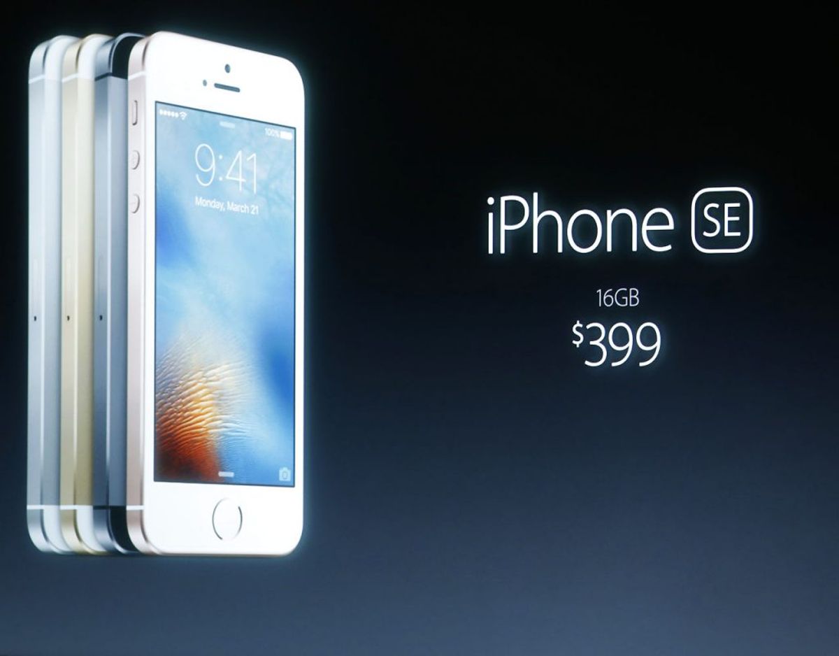 Apples iphone SE taber testen, da den døde som den første – telefonen får blot 3,9 ud af 10. På næste billede kan du se hvilken telefon, der har en suveræn holdbarhed.