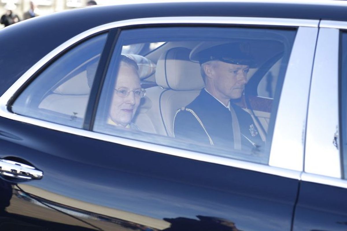 Dronning Margrethe ankommer til Christian XI’s Palæ. Statsminister Lars Løkke Rasmussen (V) præsenterer nye ministre for dronningen på Amalienborg Slot, onsdag formiddag den 2. maj 2018. (Foto: Mads Claus Rasmussen/Scanpix 2018)