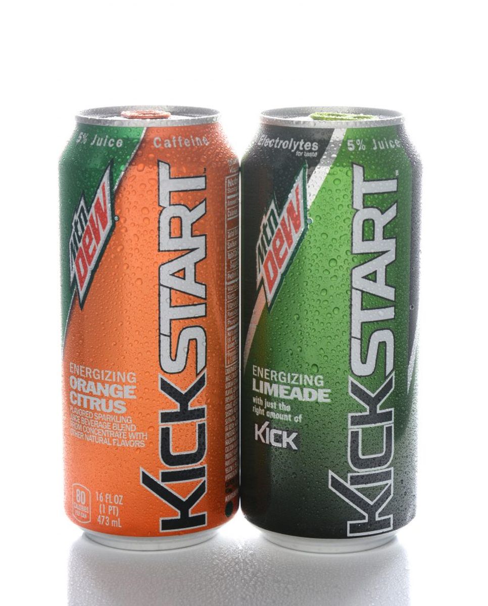 Drengen skulle have ddrukket en Mountain Dew. Om det var en almindelig eller en af disse energi-udgaver, vides ikke. Foto: Scanpix.