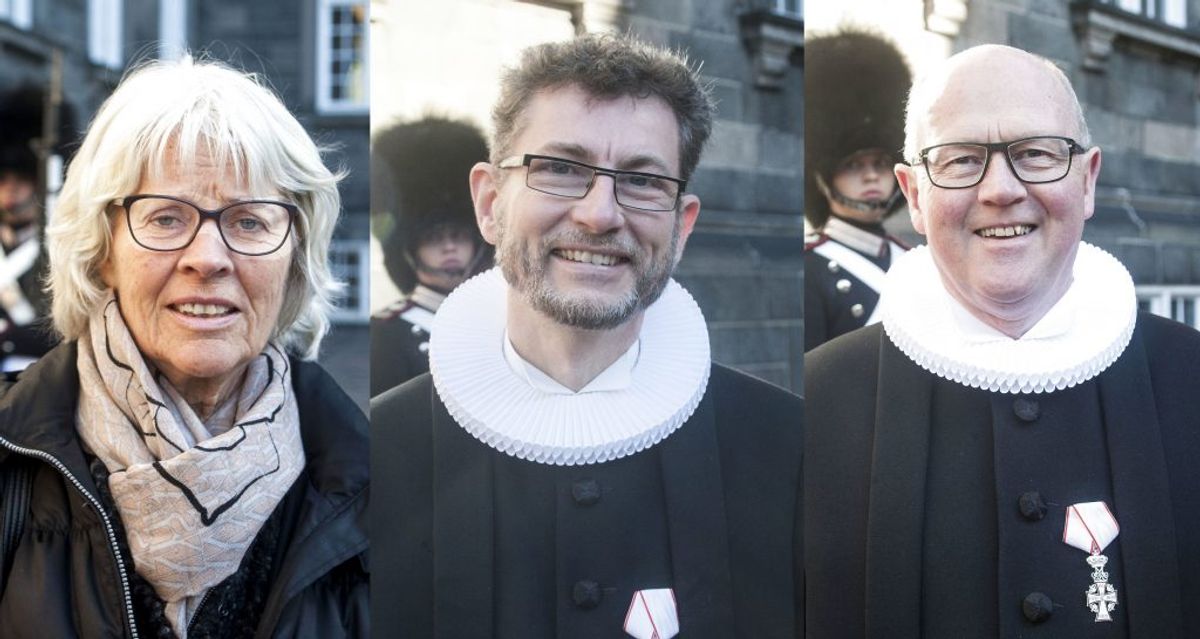 Pædagogisk konsulent i TAMU, Bodil Glad, takkede for sin fortjenstmedalje, Provst Carsten Hoffmann, Struer, takkede for sit ridderkors og Provst i Herning Nordre Provsti, Asger Grove Korsholm, takkede for sit ridderkors mandag, 18. marts 2018. Foto: Scanpix/Collage.