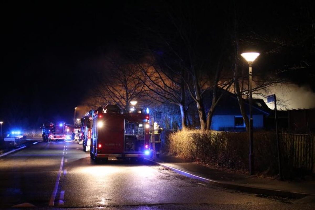 Natten til onsdag udbrød der brand i en skole i Kirke Sonnerup. Foto: Mathias Øgendal/Presse-fotos.dk