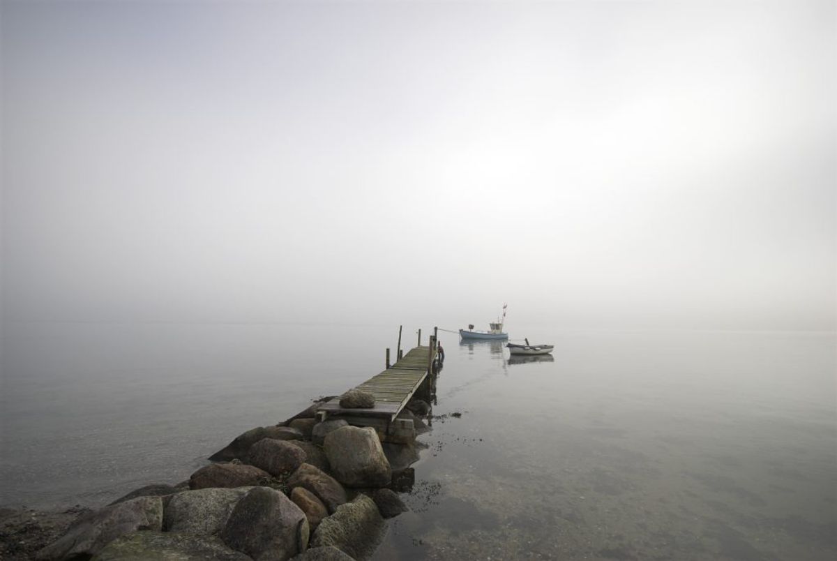 Man kan få lov til at få spredt sin aske over havet, hvis man inden sin død har udtrykt ønske om det. Man kan søge om tilladelse til at sprede asken til havs, selvom afdøde ikke har utrykt skriftligt ønske om det, hvis det var “utvivlsomt, at det var afdødes ønske, at asken skulle spredes over åbent hav”. Foto: Scanpix