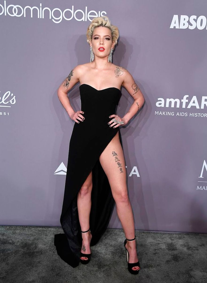 Halsey viser sig frem. Foto: ANGELA WEISS/Scanpix.